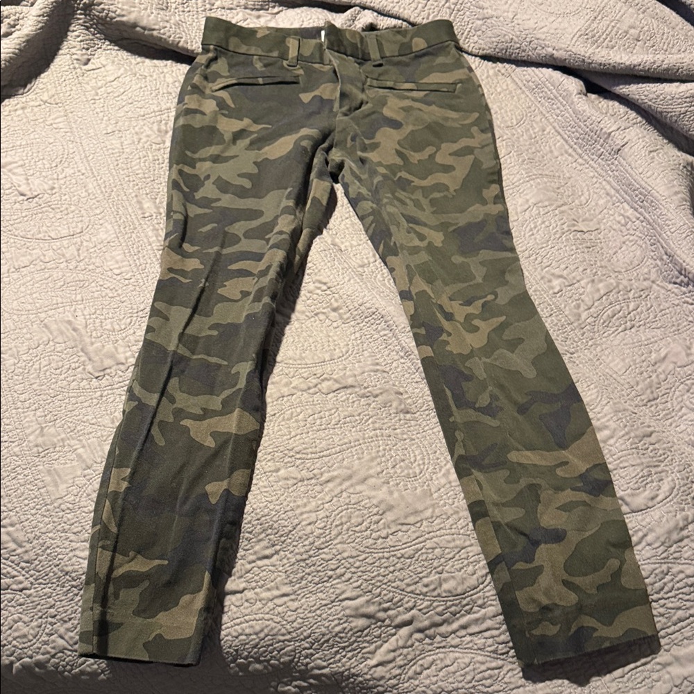 GAP Gray Camouflage Skinny Pants